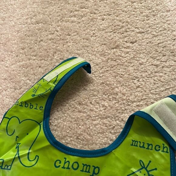 CROCODILE CREEK BABY BIB - Picture 4 of 7